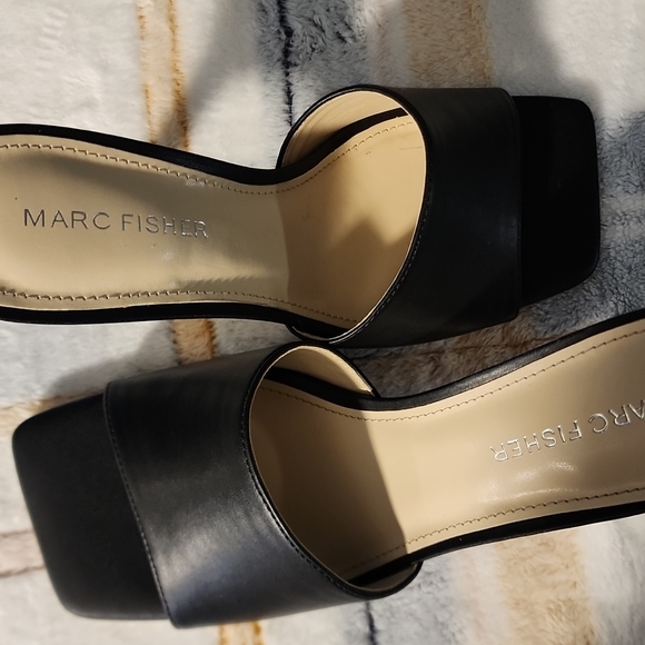 Marc Fisher womens hills 7.5 - Picture 3 of 4